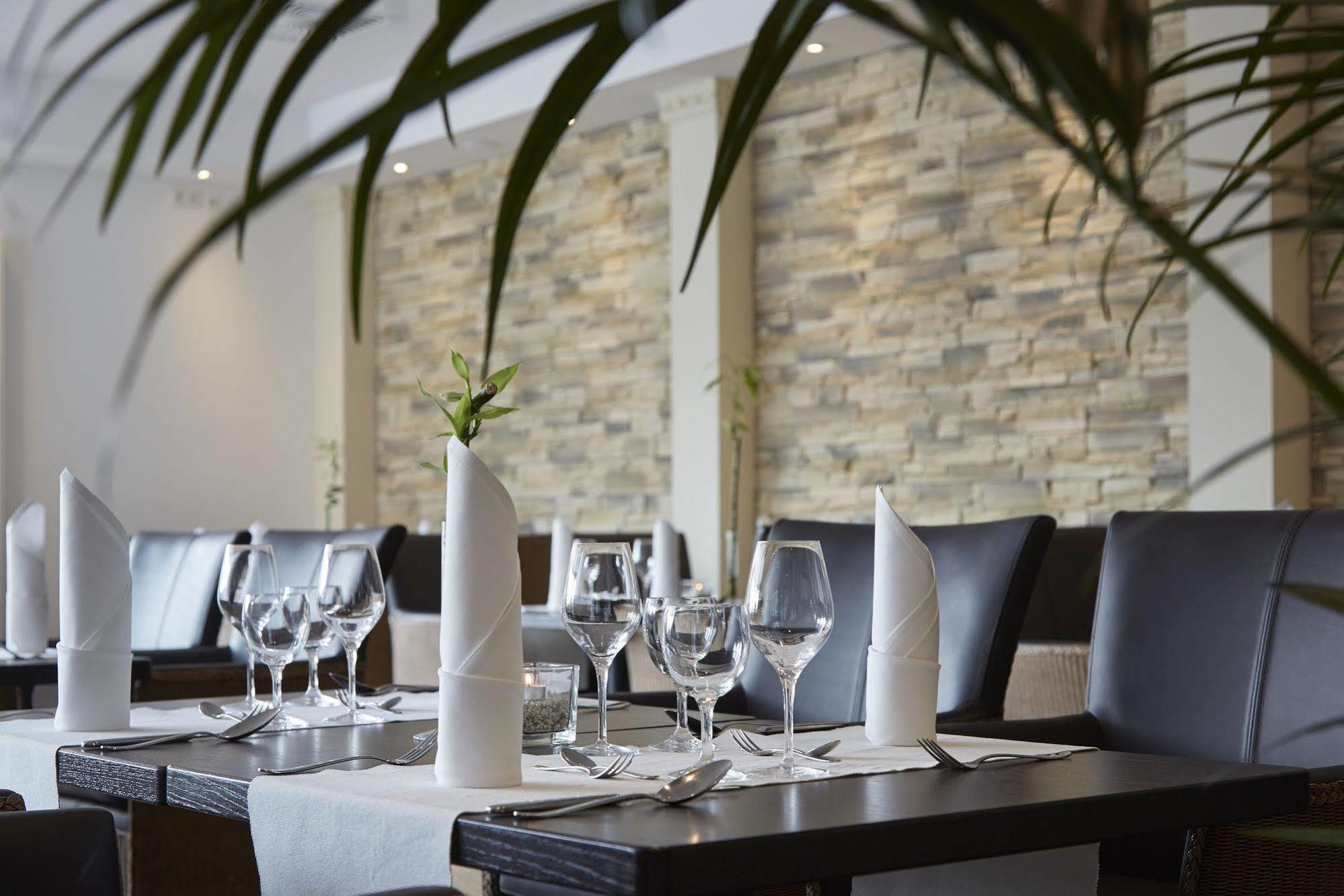 Nordica Hotel Friesenhof Busum Exterior photo